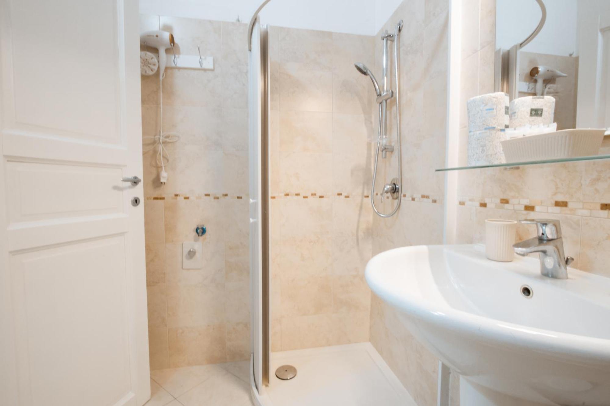 Krisa Apartment Bari Esterno foto